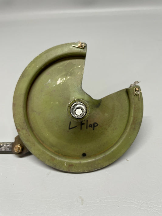 Cessna 172 Drive Pull Flap Bellcrank LH P/N 0762054-5