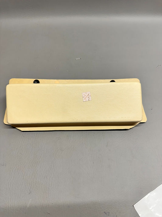 1515047-1 Cessna Window Trim