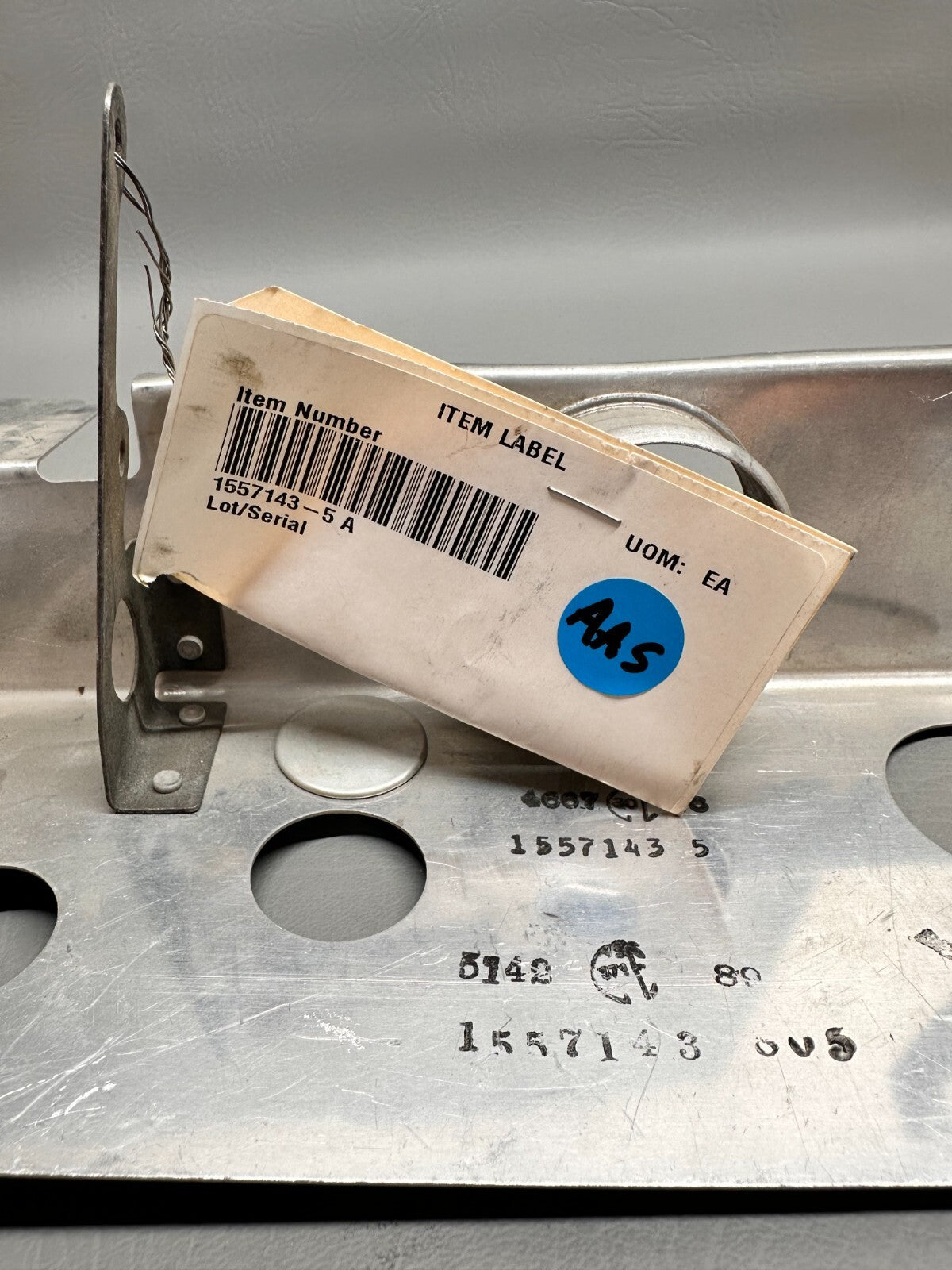 1557143-5 Cessna Baffle Assy