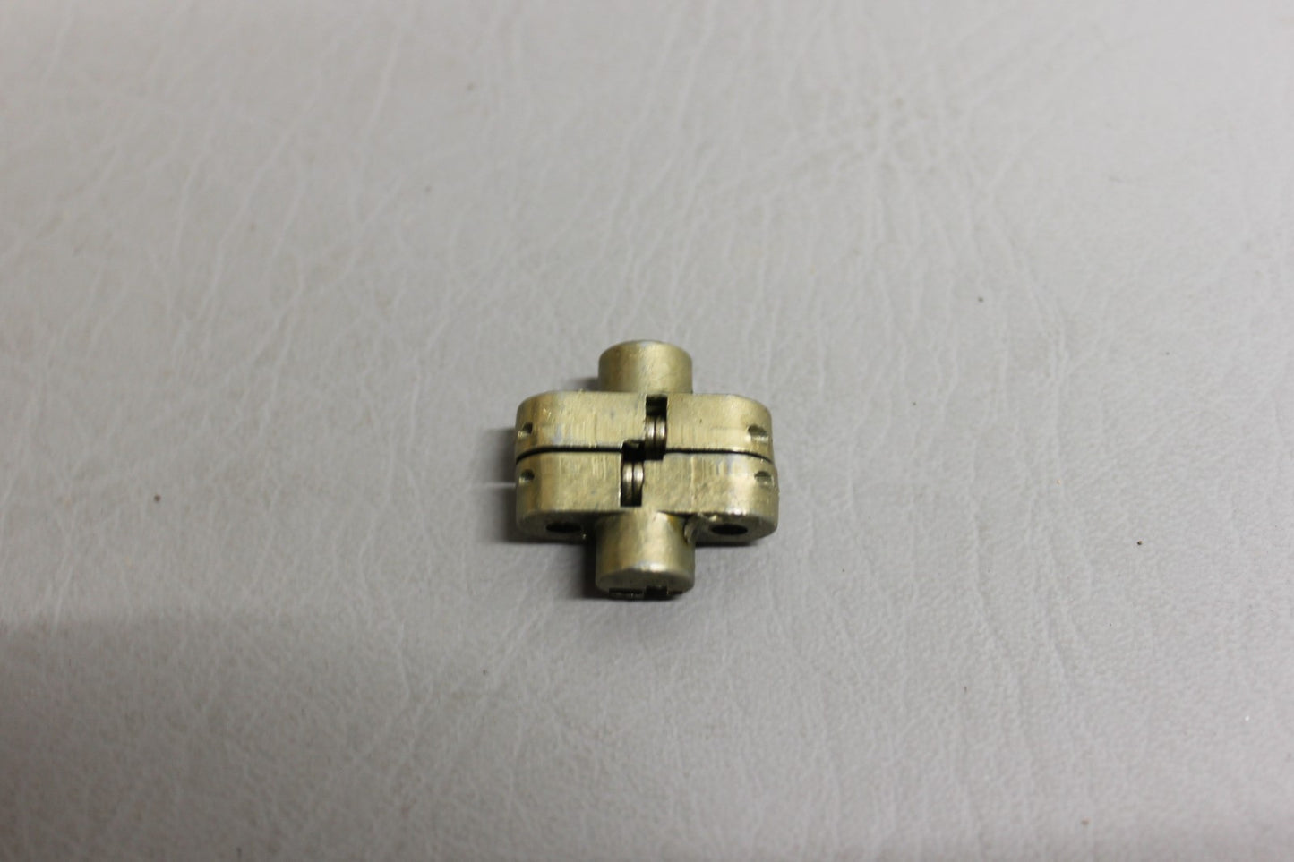 755-228 Piper PA-31 Navajo Folding Table Lid Hinge (Lot of 2) (0720-658)