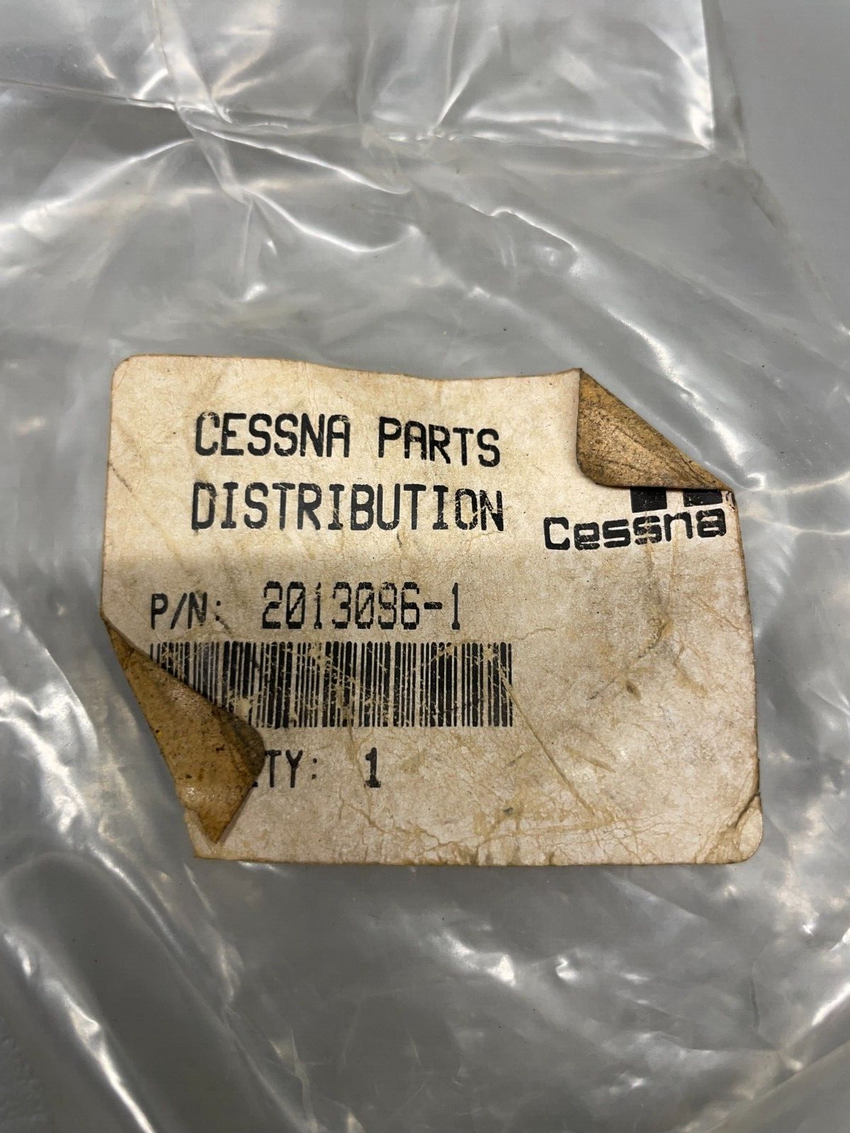 Cessna Hinge Assy P/N 2013096-1 (NEW)