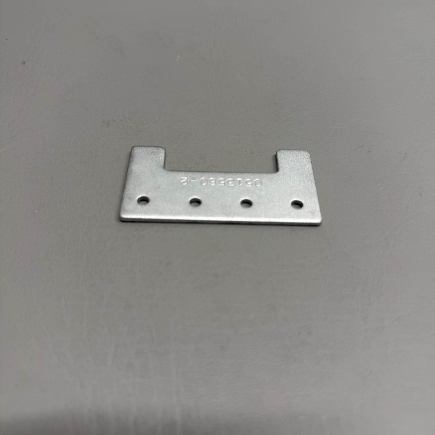 Cessna Seat Plate P/N 0513560-2