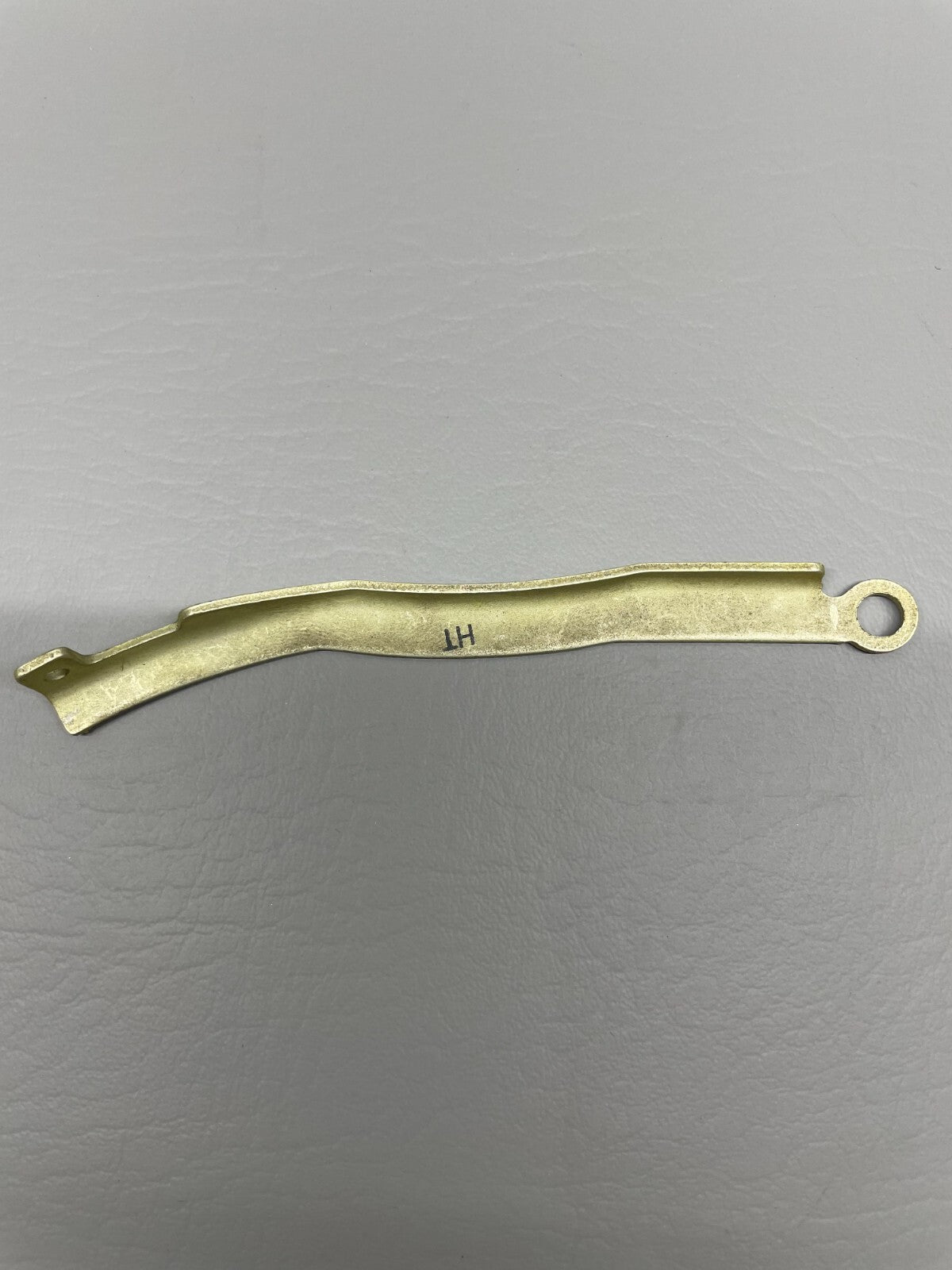 Cessna 180/182/210 Door Stop RH P/N 0711040-4 (NEW)