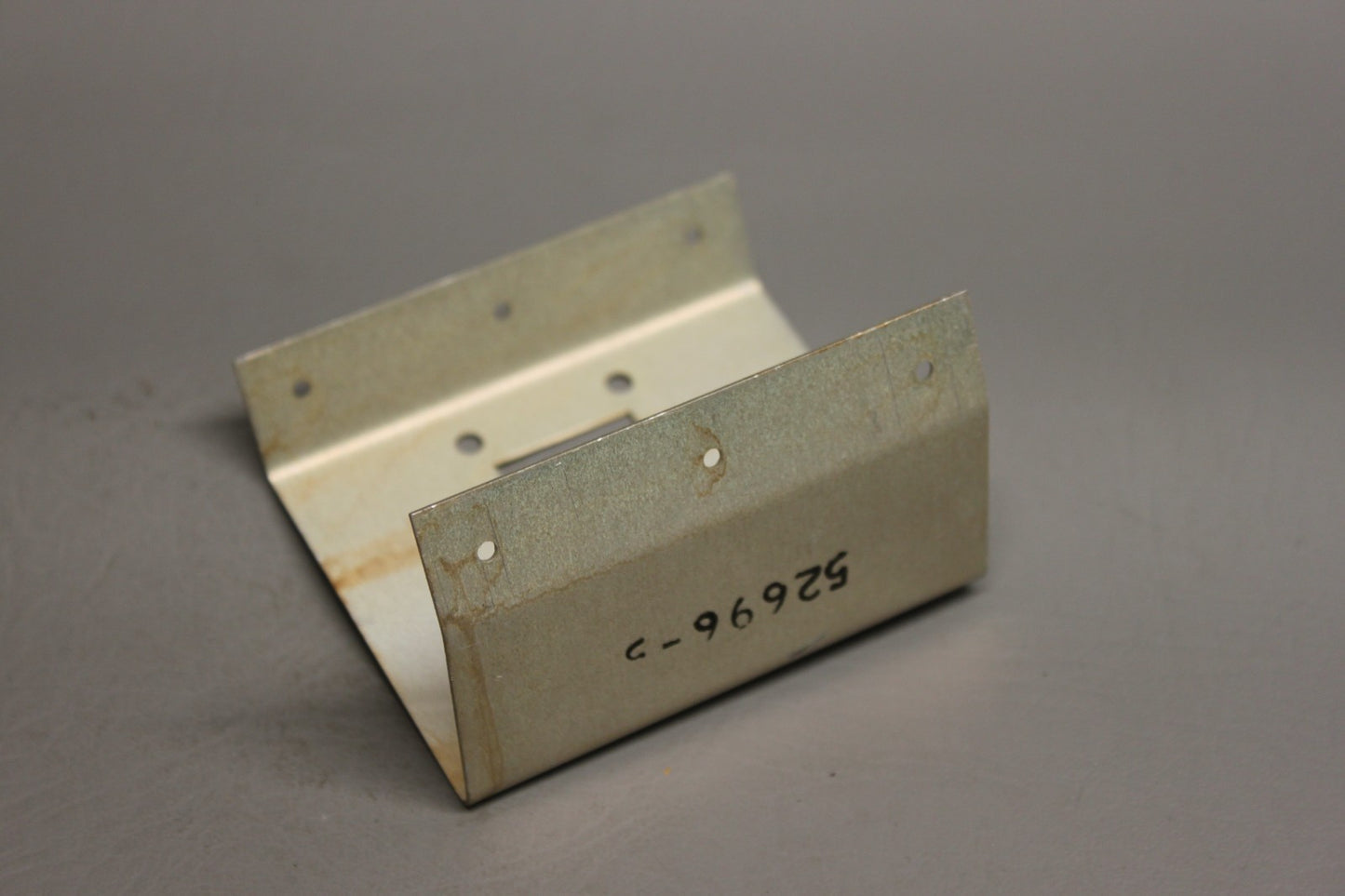 52696-005 Piper Bracket