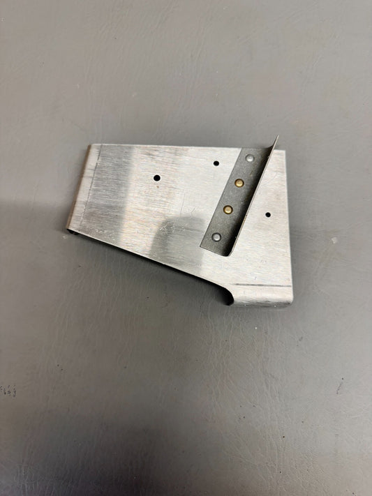 68674-000 Piper Bracket Assy