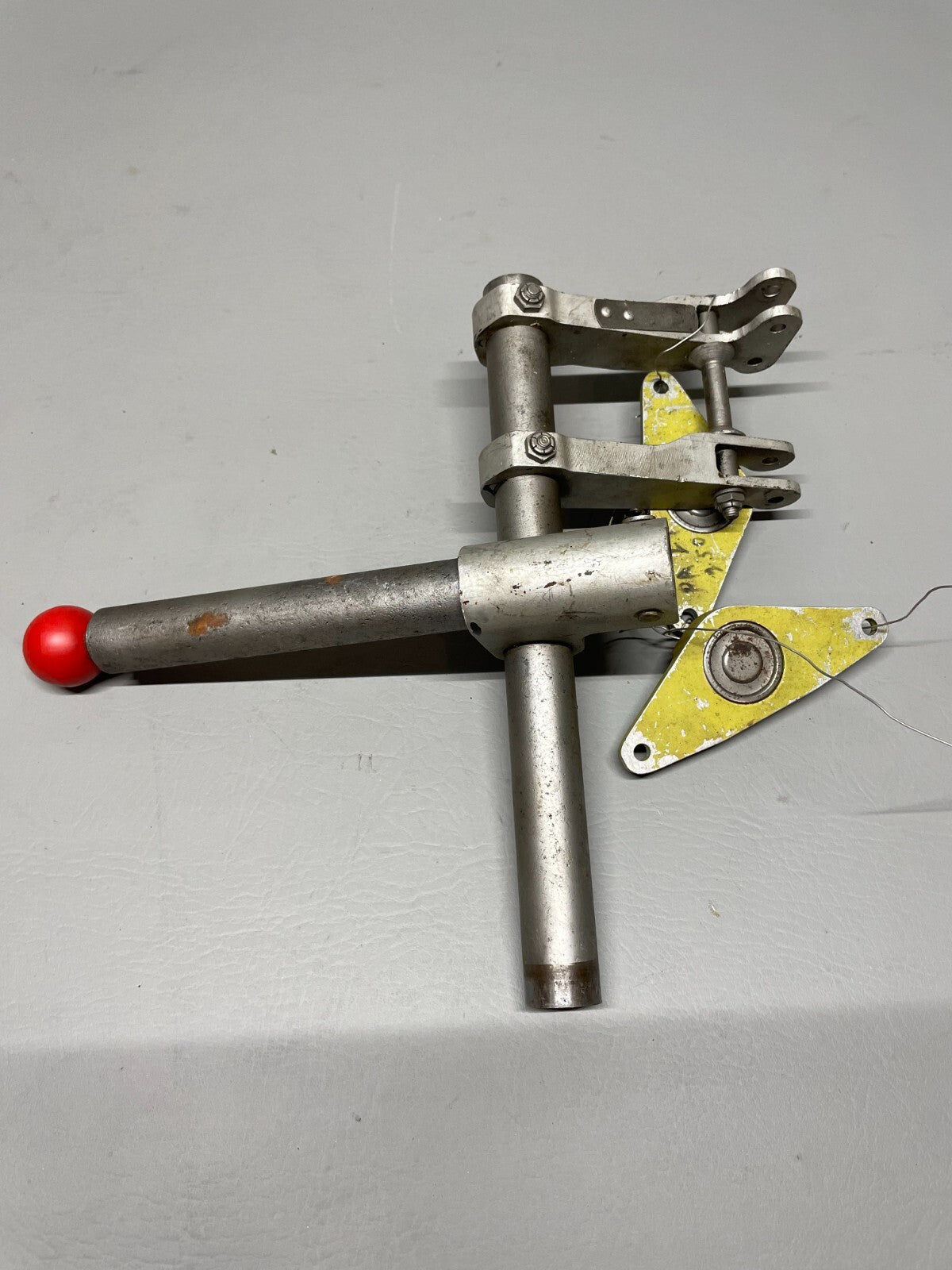 Piper PA24 Commanche Manual Gear Extension Lever Assy P/N 21036-000