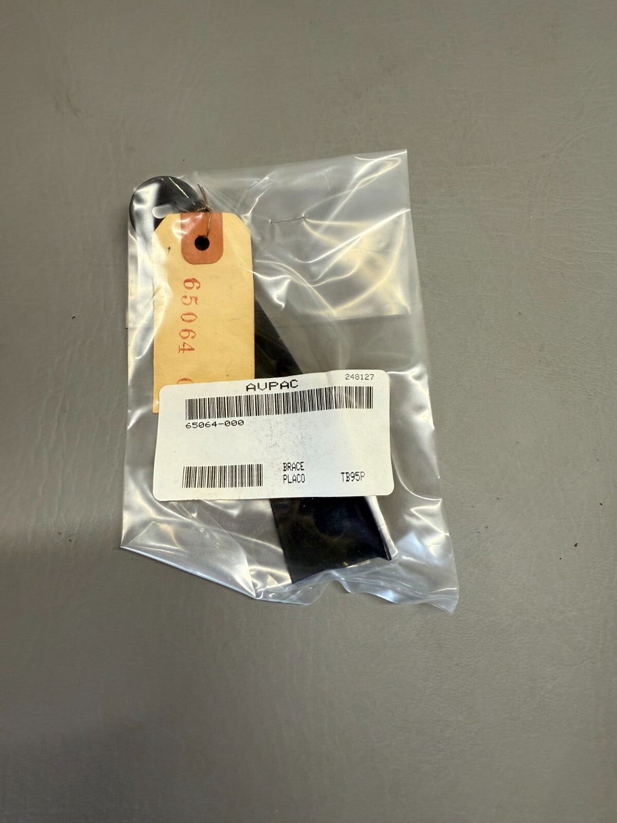 65064-000 Piper Brace