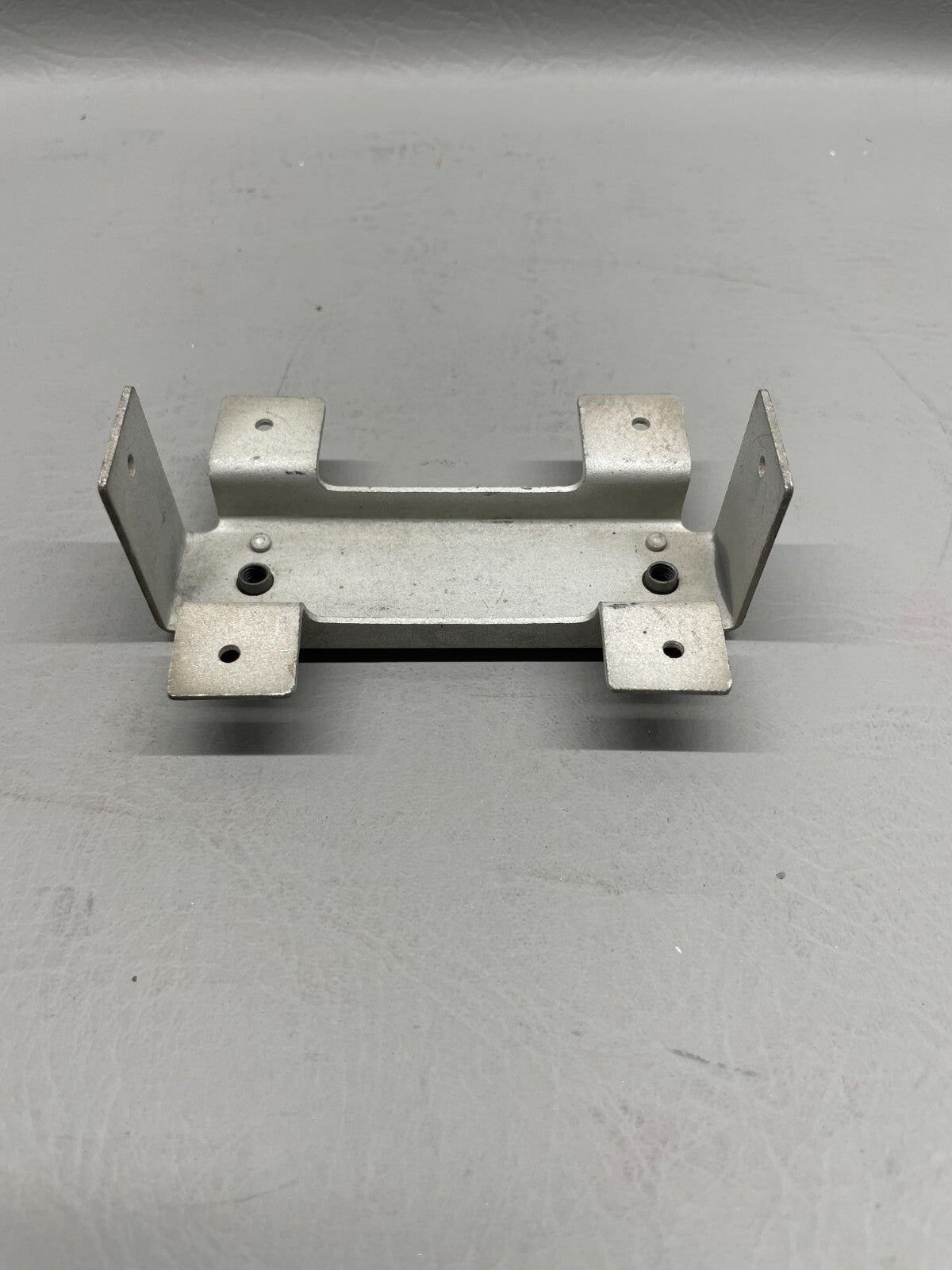 Cessna 172 Rear Center Horizontal Stab Bracket Elevator Stop P/N 0532006-1 (NEW)