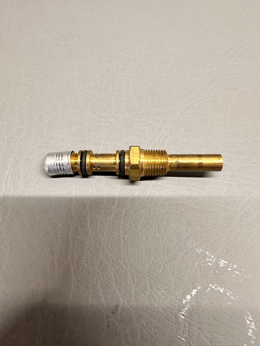 633608-13CR Cessna Nozzle