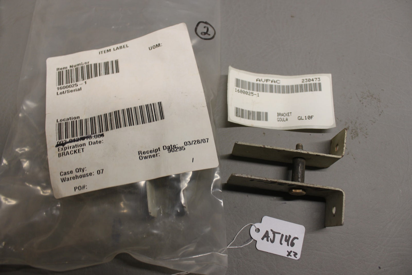 1600025-1 Cessna Support Assy