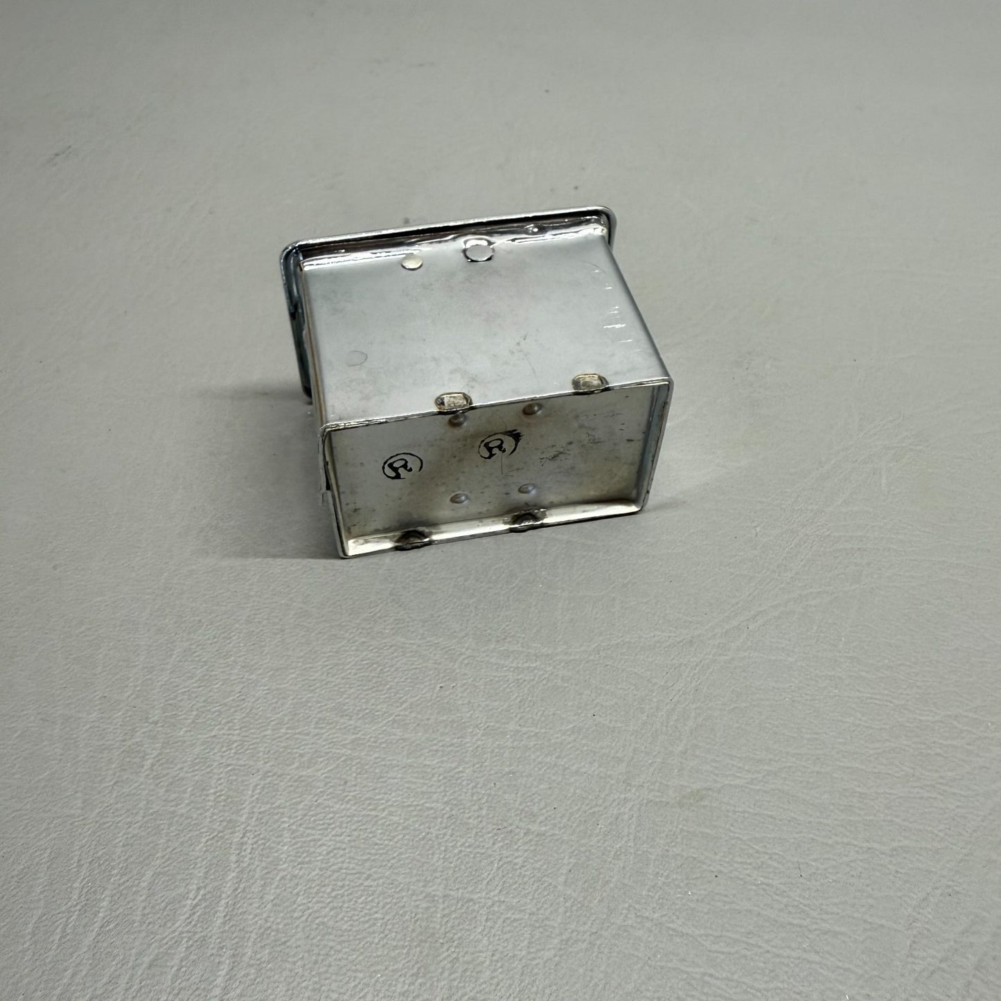 489-389 Piper Ashtray