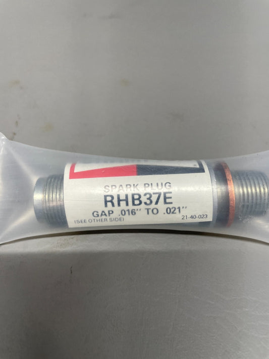 Champion Spark Plug P/N RHB37E