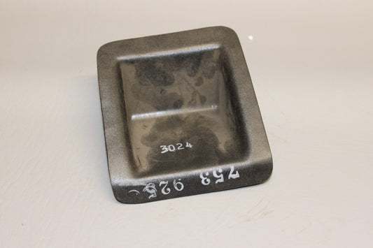 753-925 Piper Cover