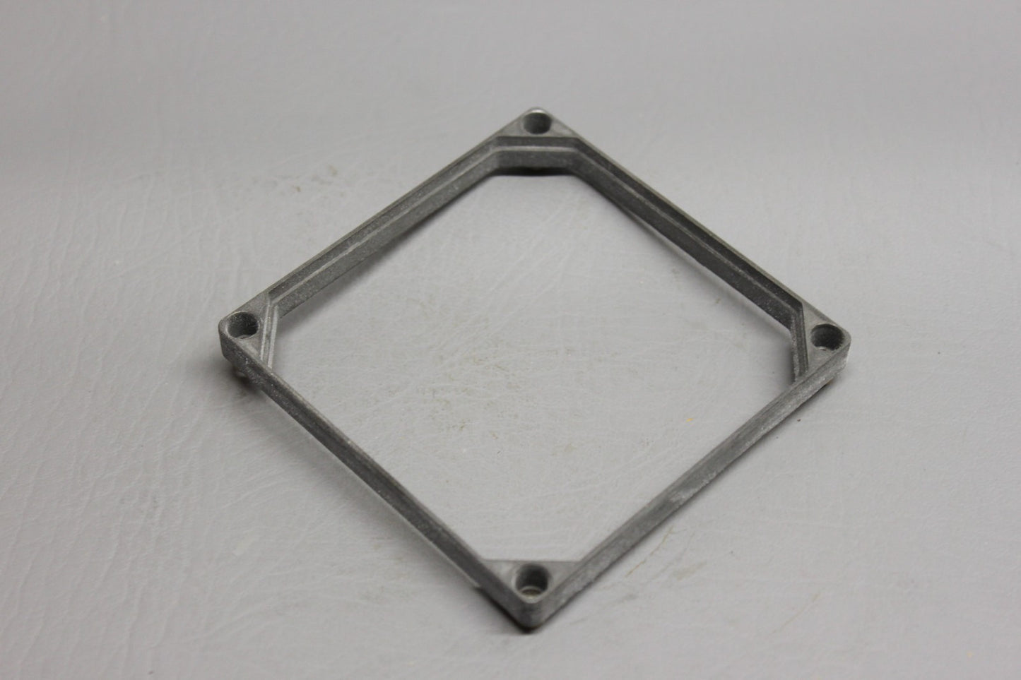 596-200 Piper Plate Mount