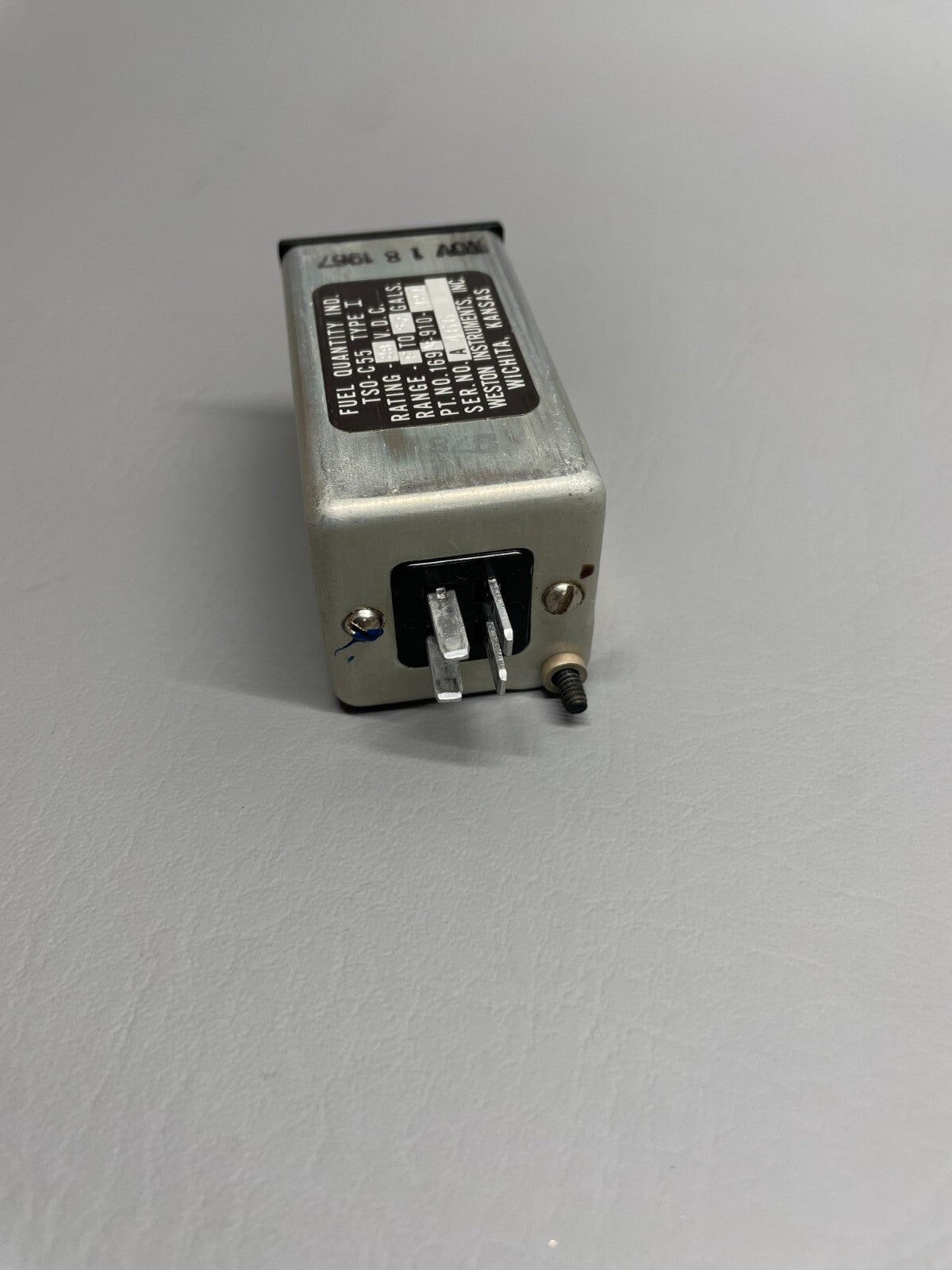Weston Instruments Fuel Quantity Indicator With 8130 P/N 169AF-910-421