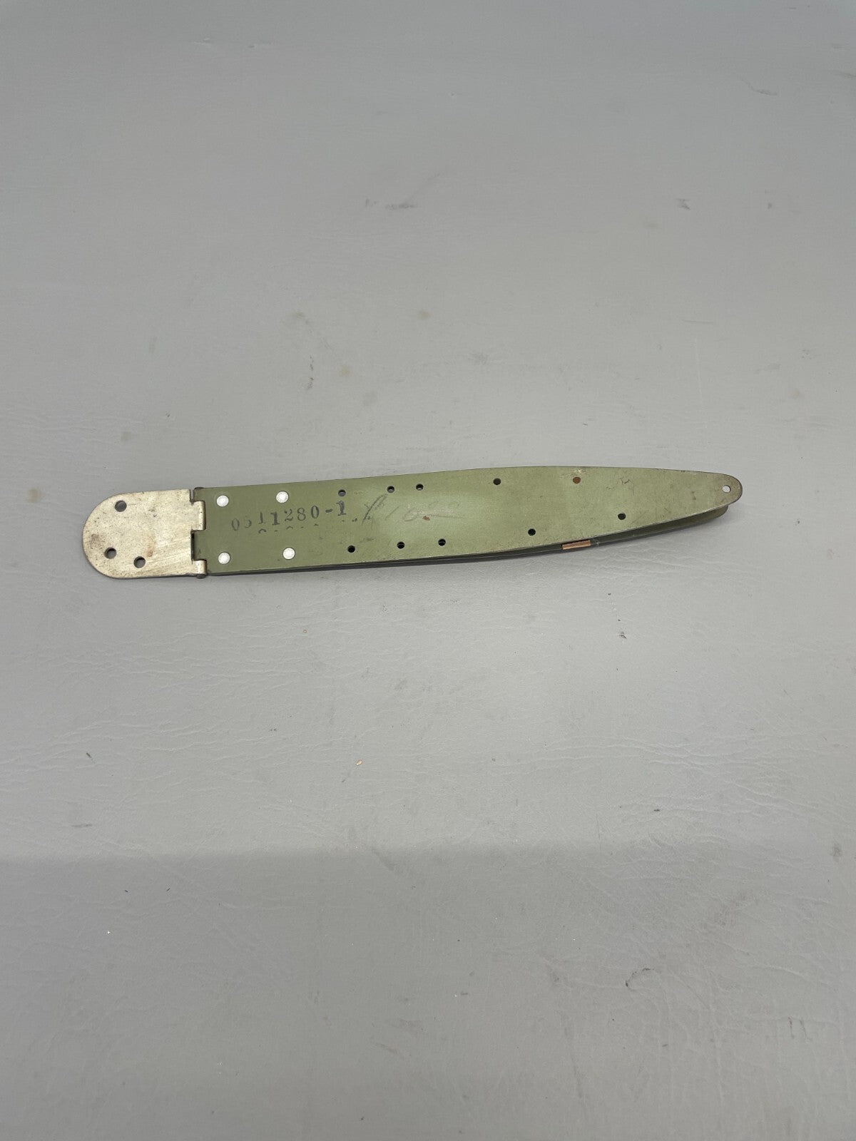 Cessna 172 Cabin Door Hinge Assy P/N 0511280-1