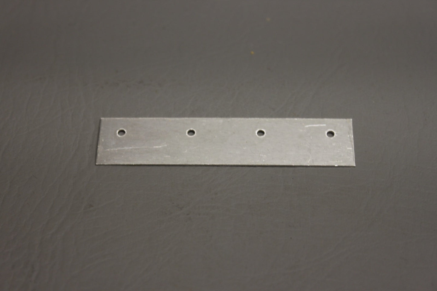 35646-002 Piper Plates