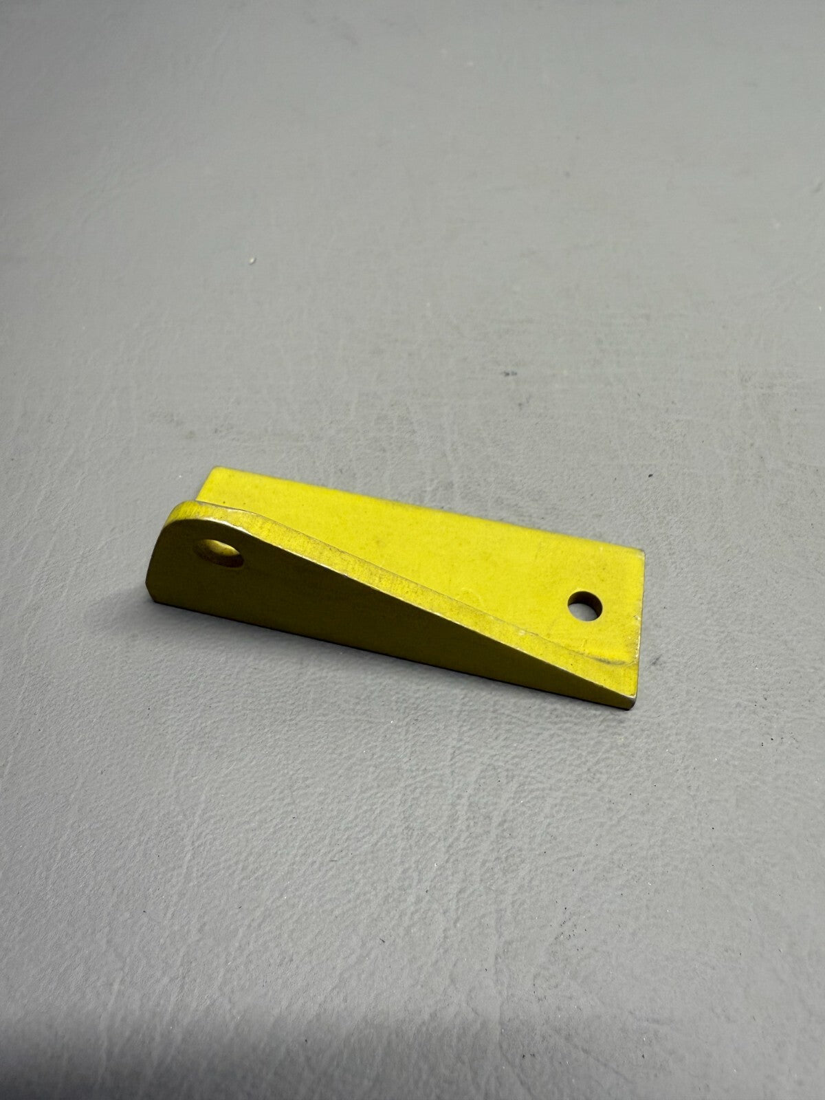 Piper Bracket Front Aileron P/N 40110-000