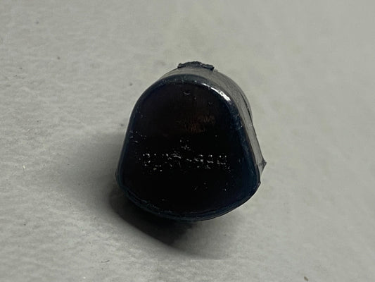 757-877 Piper Post Light Cap