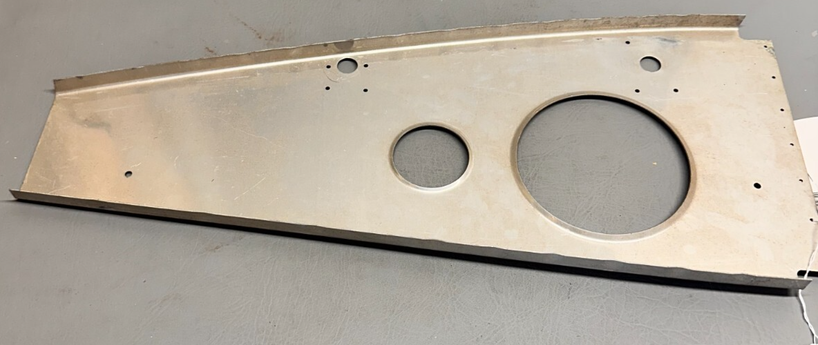 67068-000 Piper Rib