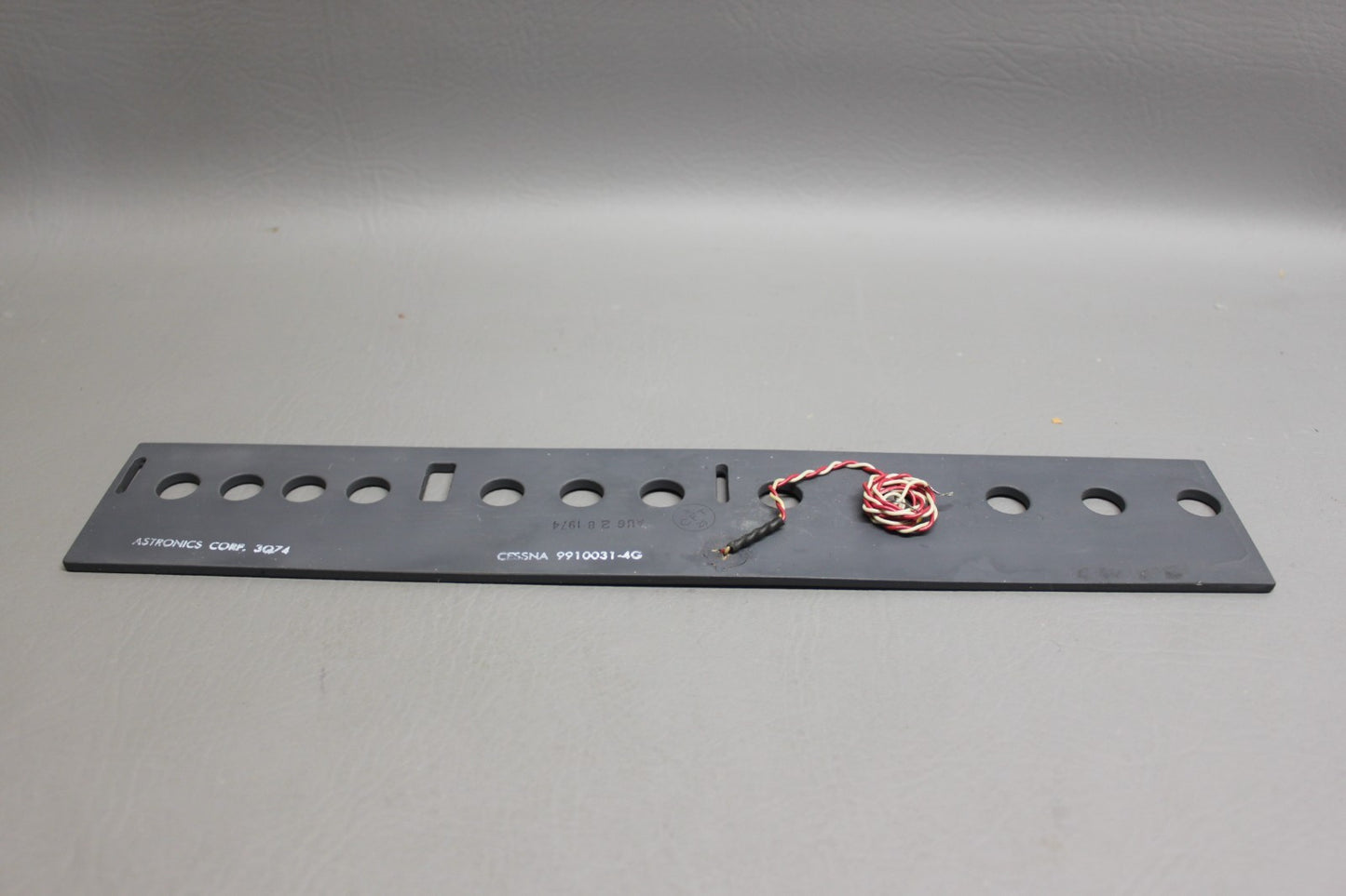 9910031-4G Cessna Panel Board Assembly