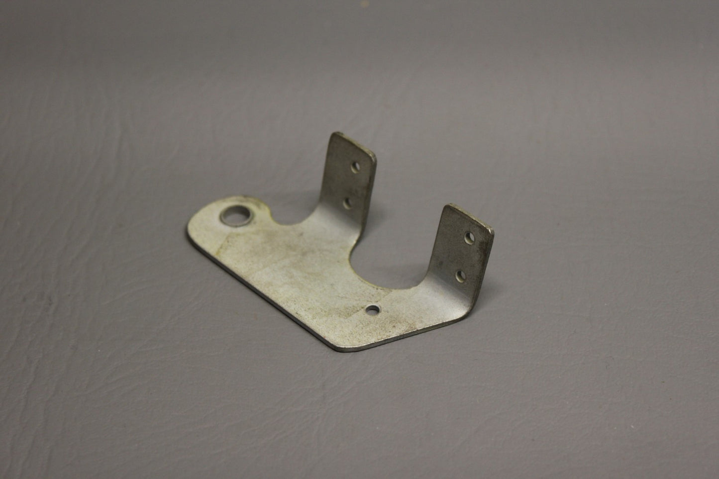 417-95-910016 Aircraft Bracket