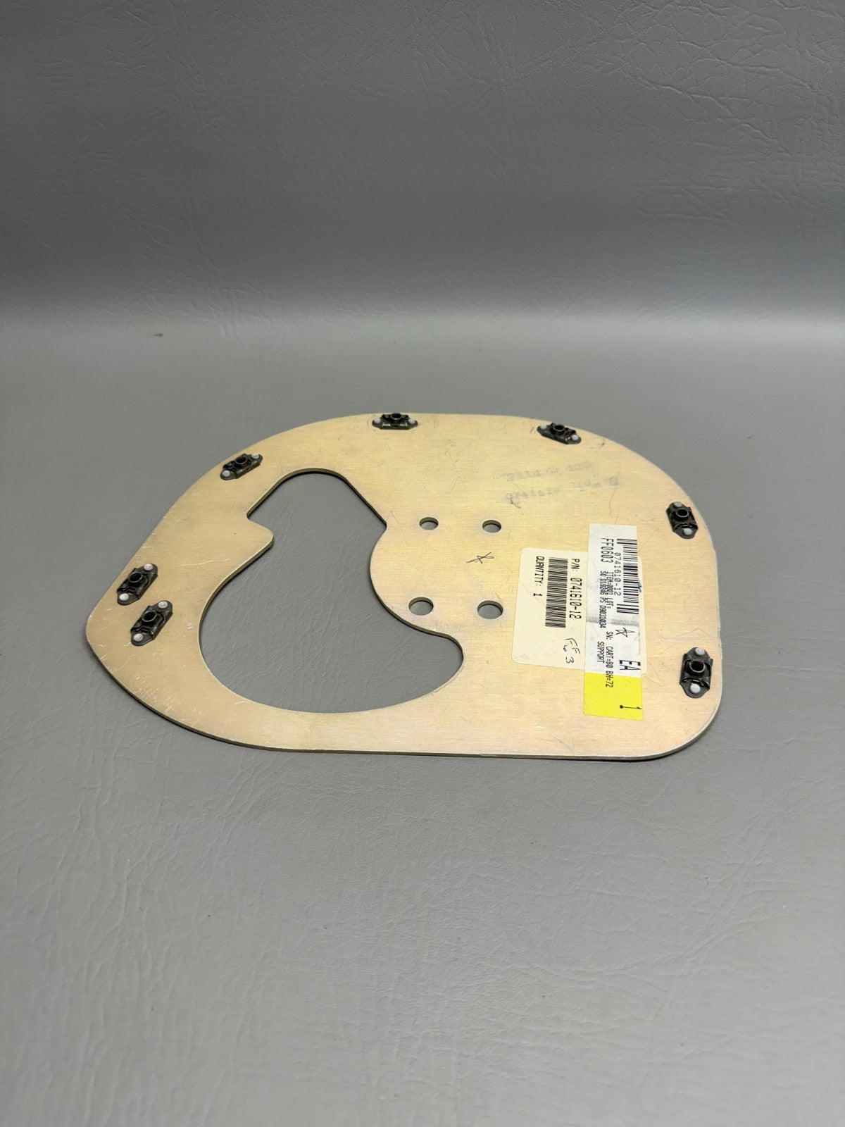 0741610-12 Cessna 172 RH Wheel Fairing Mounting Plate