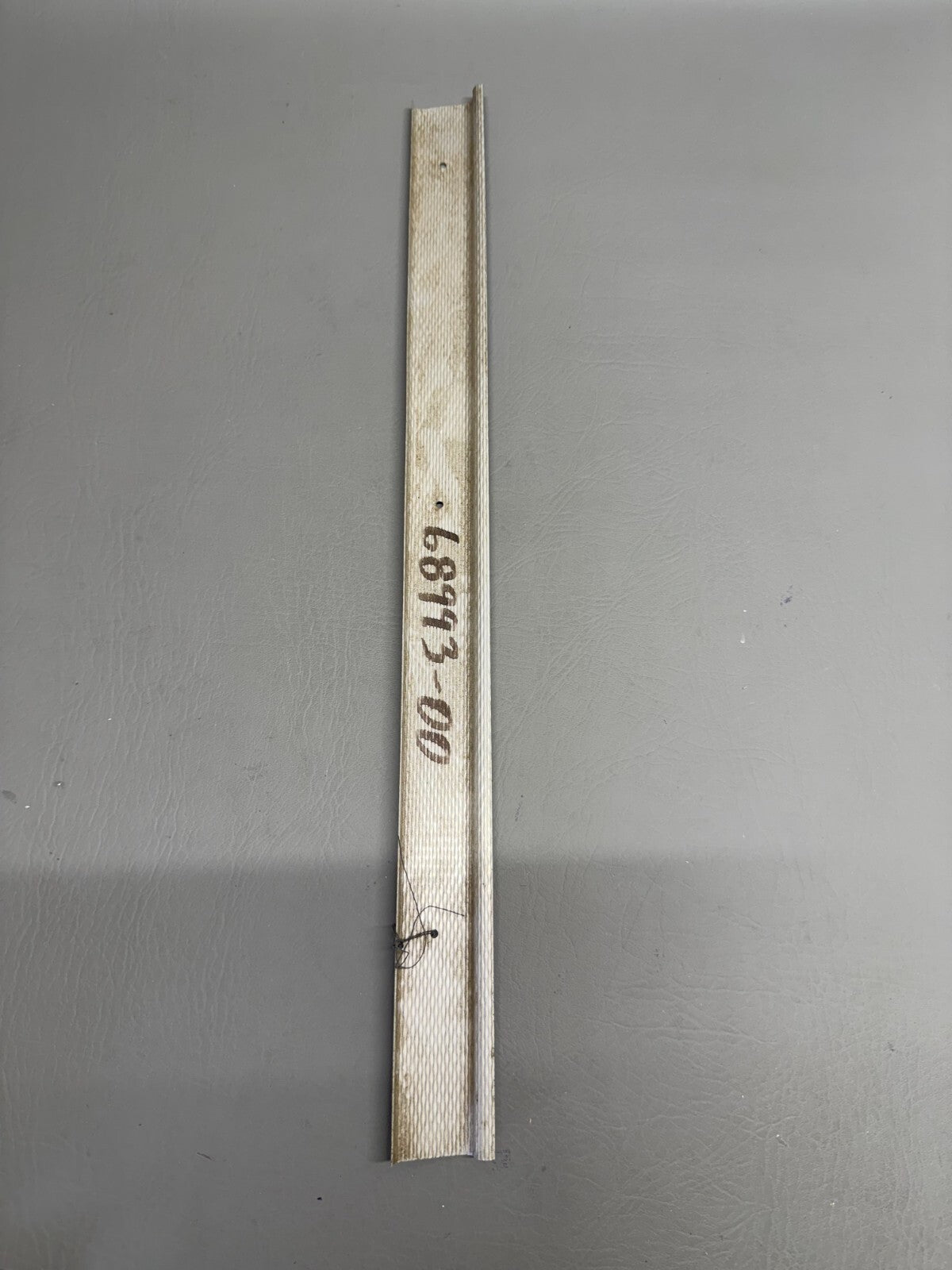 68993-00 Piper Door Threshold