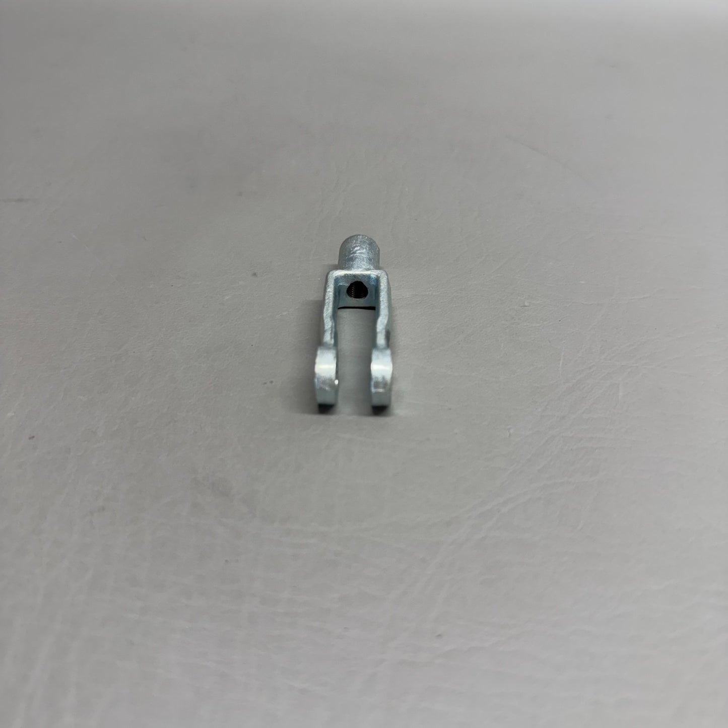 554-687 Piper Clevis Rod End