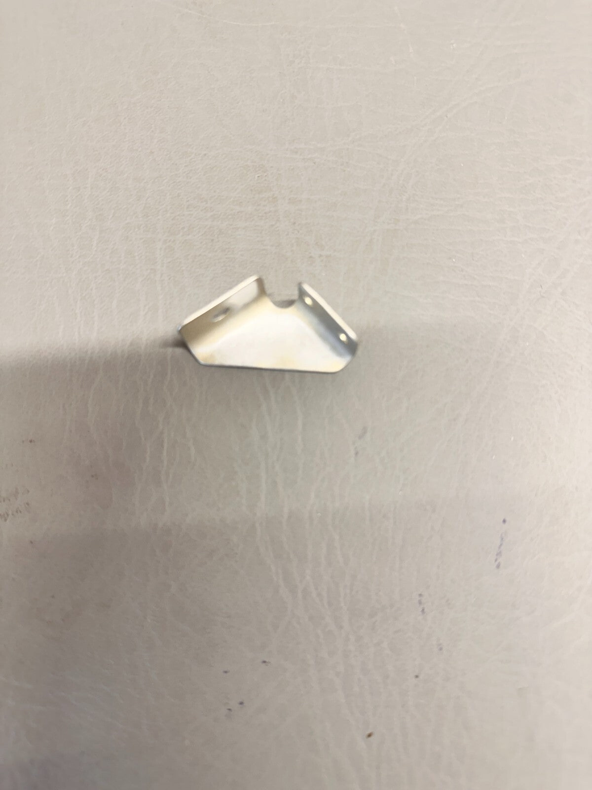 53470-000 Piper Bracket