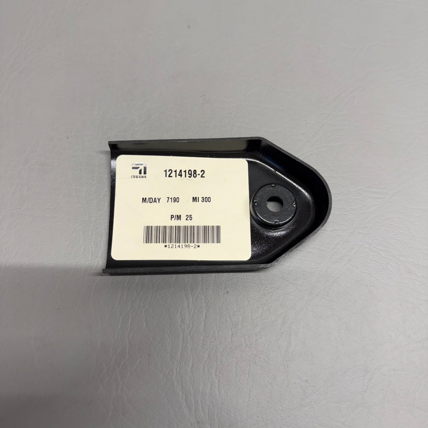 1214198-2 Cessna Seat Belt Cover with 8130