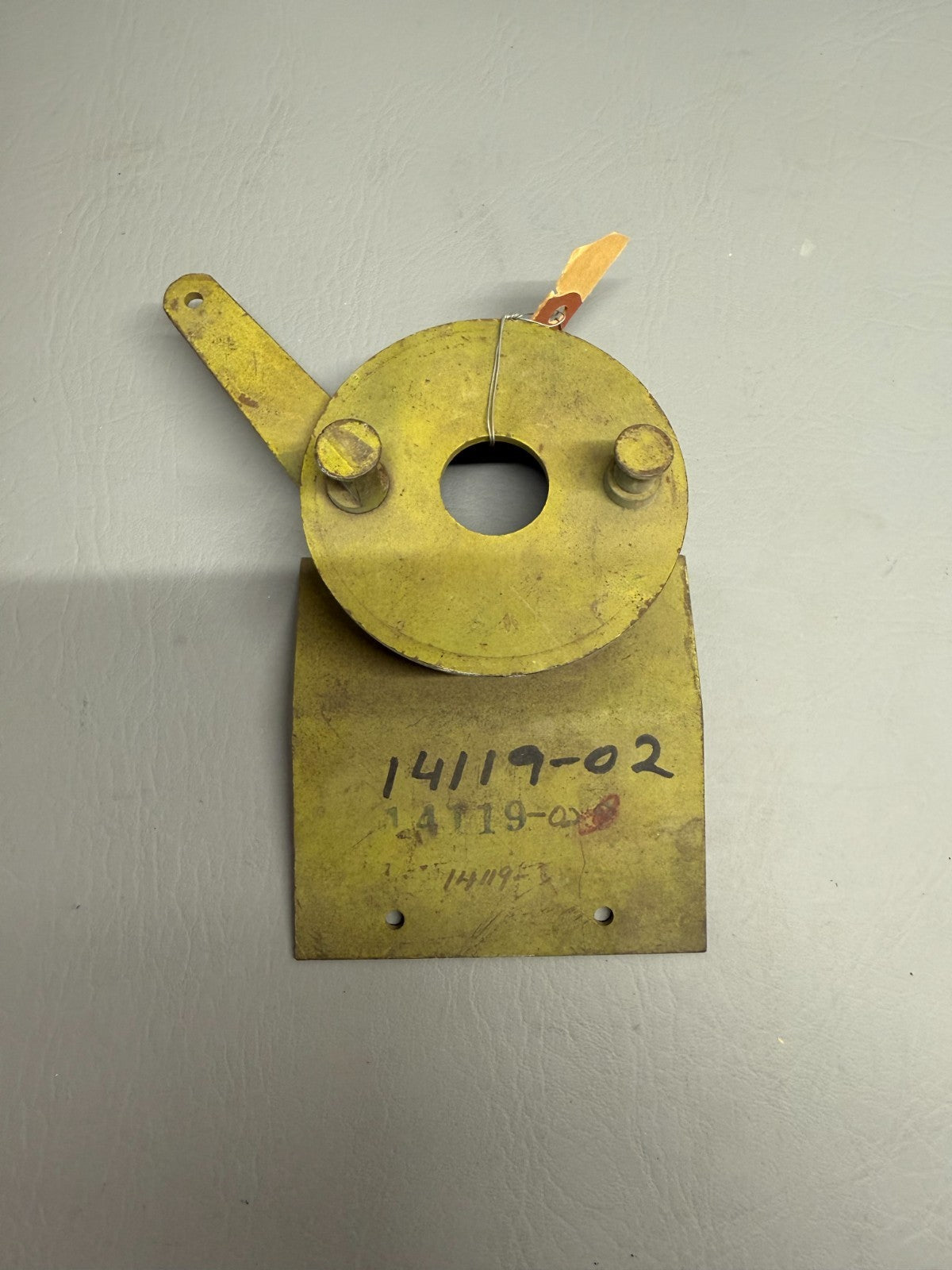 14119-02 Piper Super Cub Plate and Lever Assy