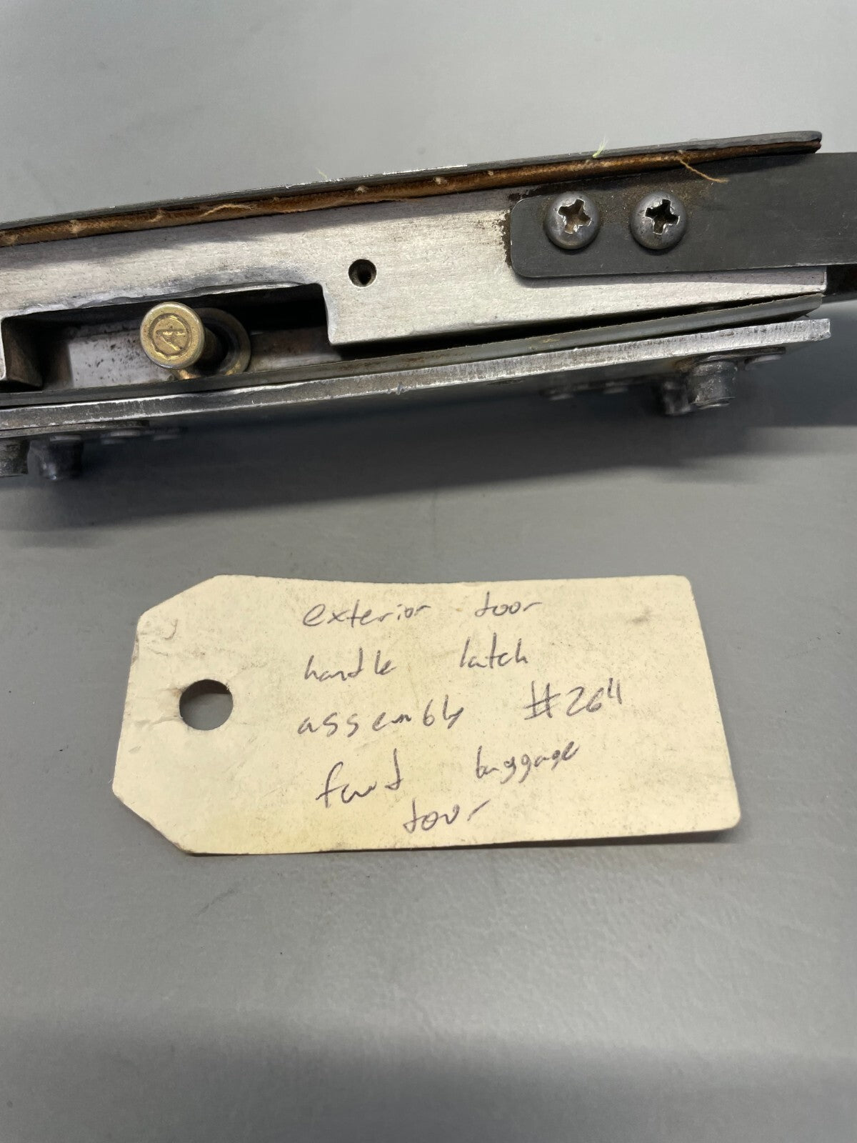 Cessna 177 Cabin Door Latch Assy RH P/N 1511206-11, 1717049-2