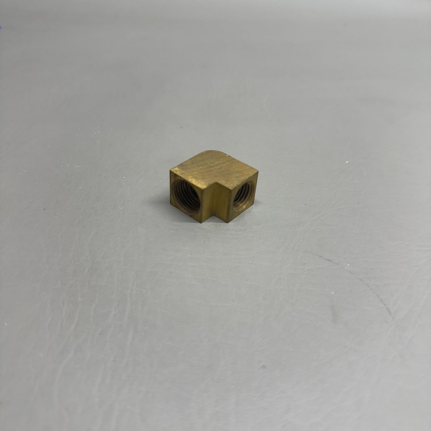 460-689 Piper Fitting