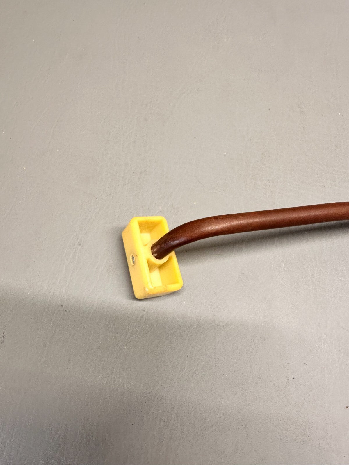 0414229-7 Cessna Handle