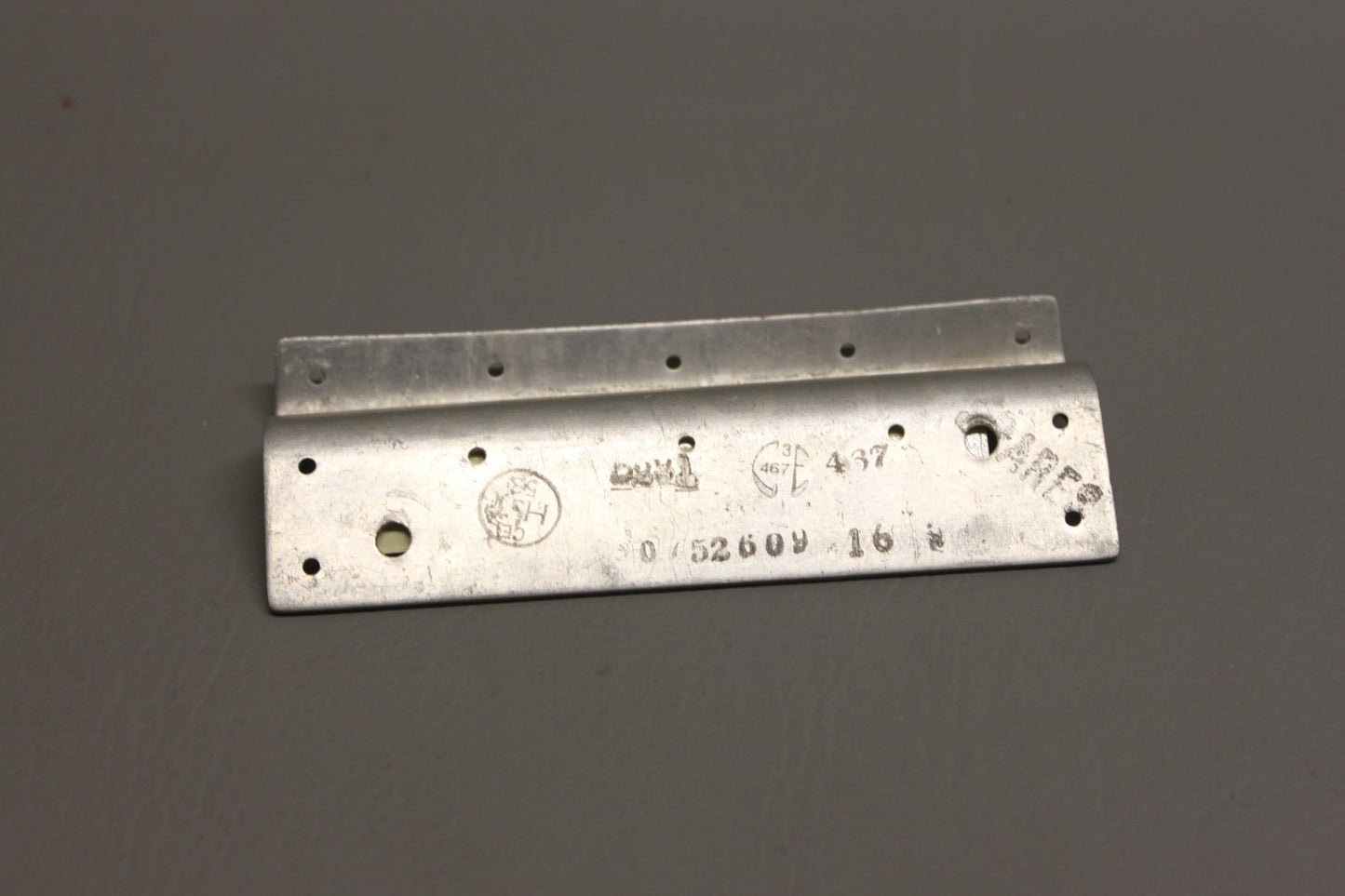 0752609-16 Cessna Bracket