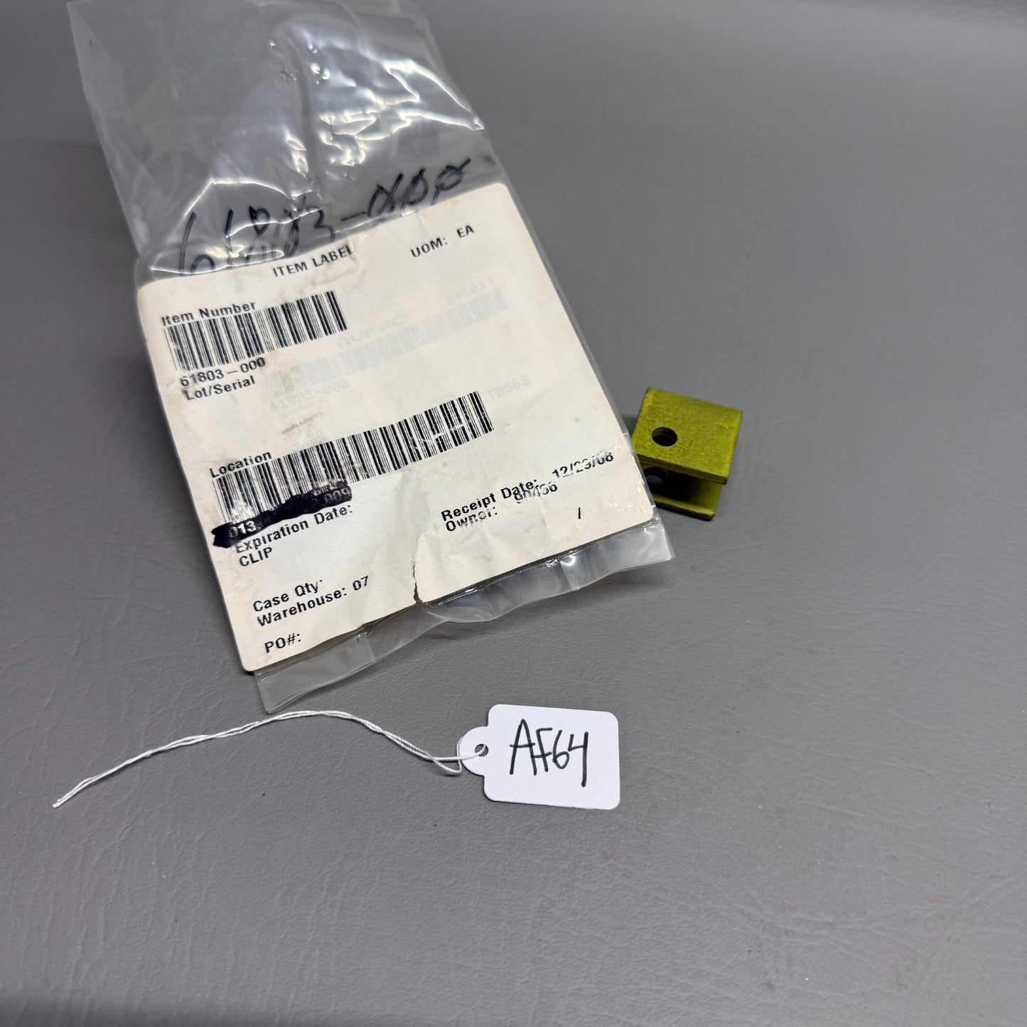 61803-000 Aircraft Clip