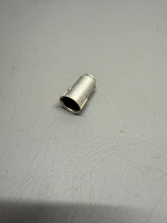 487-125 Piper Receptacle