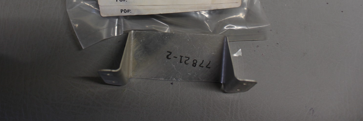 77821-002 Piper Scoop