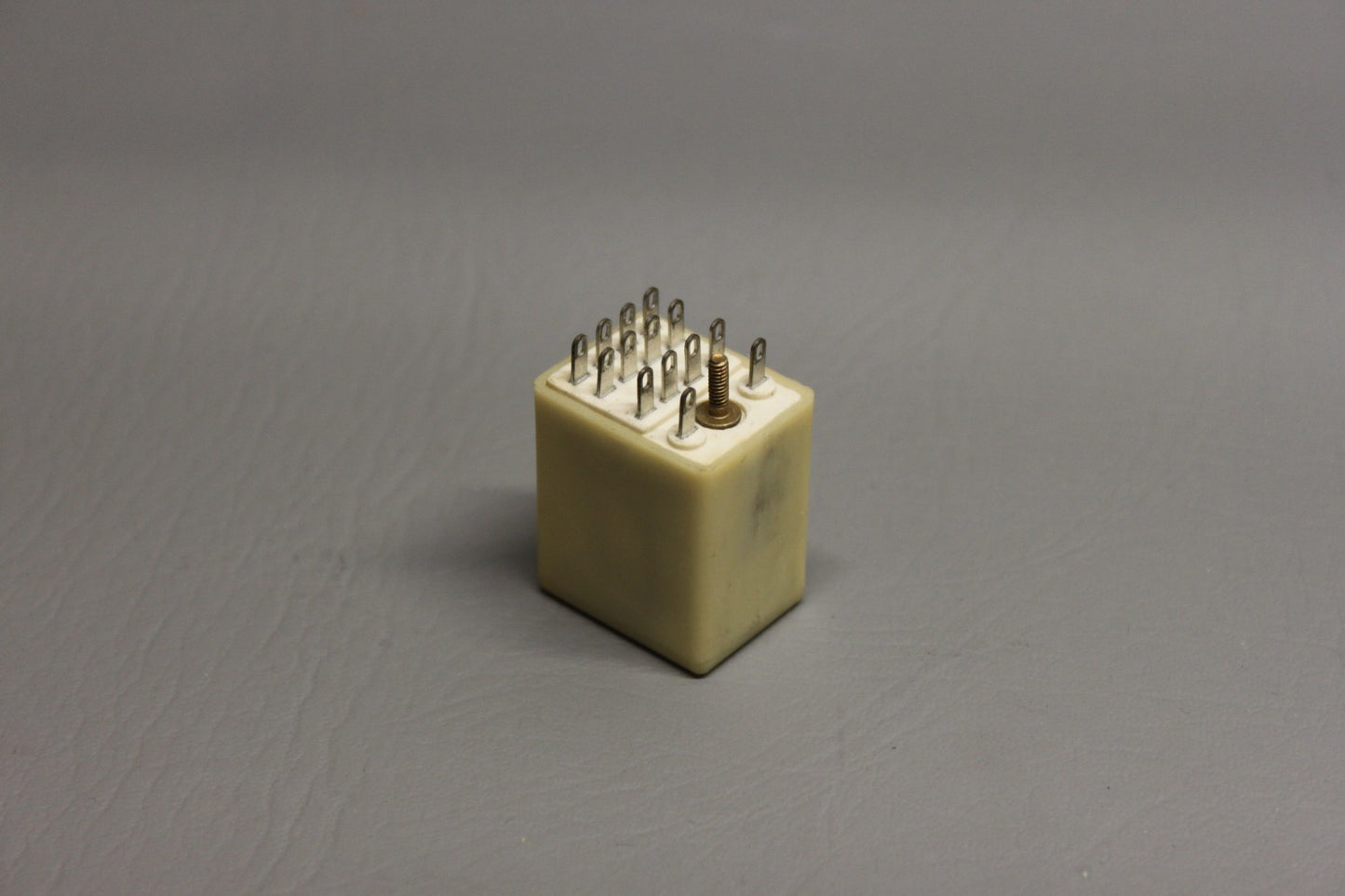 KHP17D12 Aircraft Relay