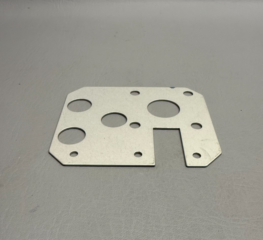 476775 Cessna Heat Shield
