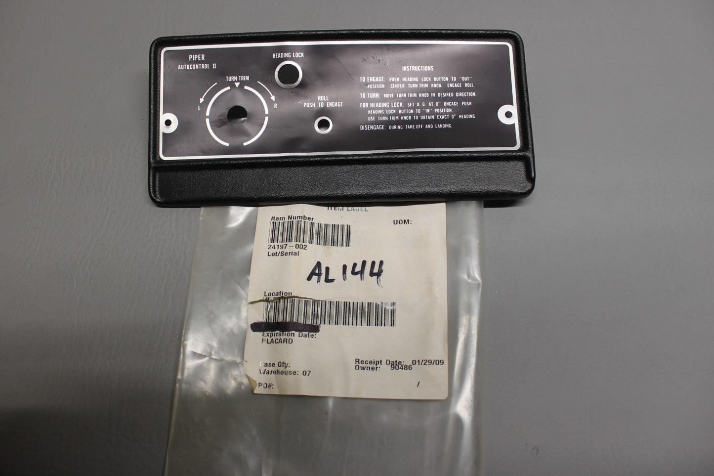 24197-002 Piper Autocontrol II Autopilot Faceplate