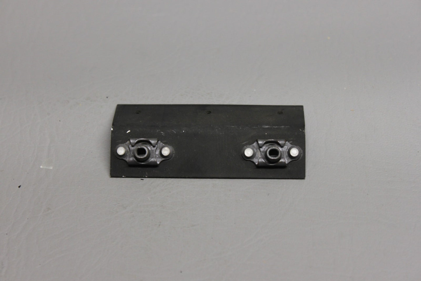 46691-000 Piper Bracket