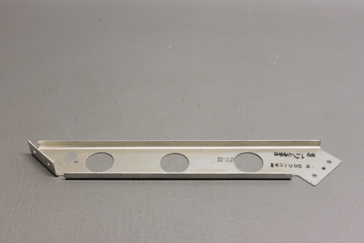 1457005-3 Cessna Baffle Bracket Support