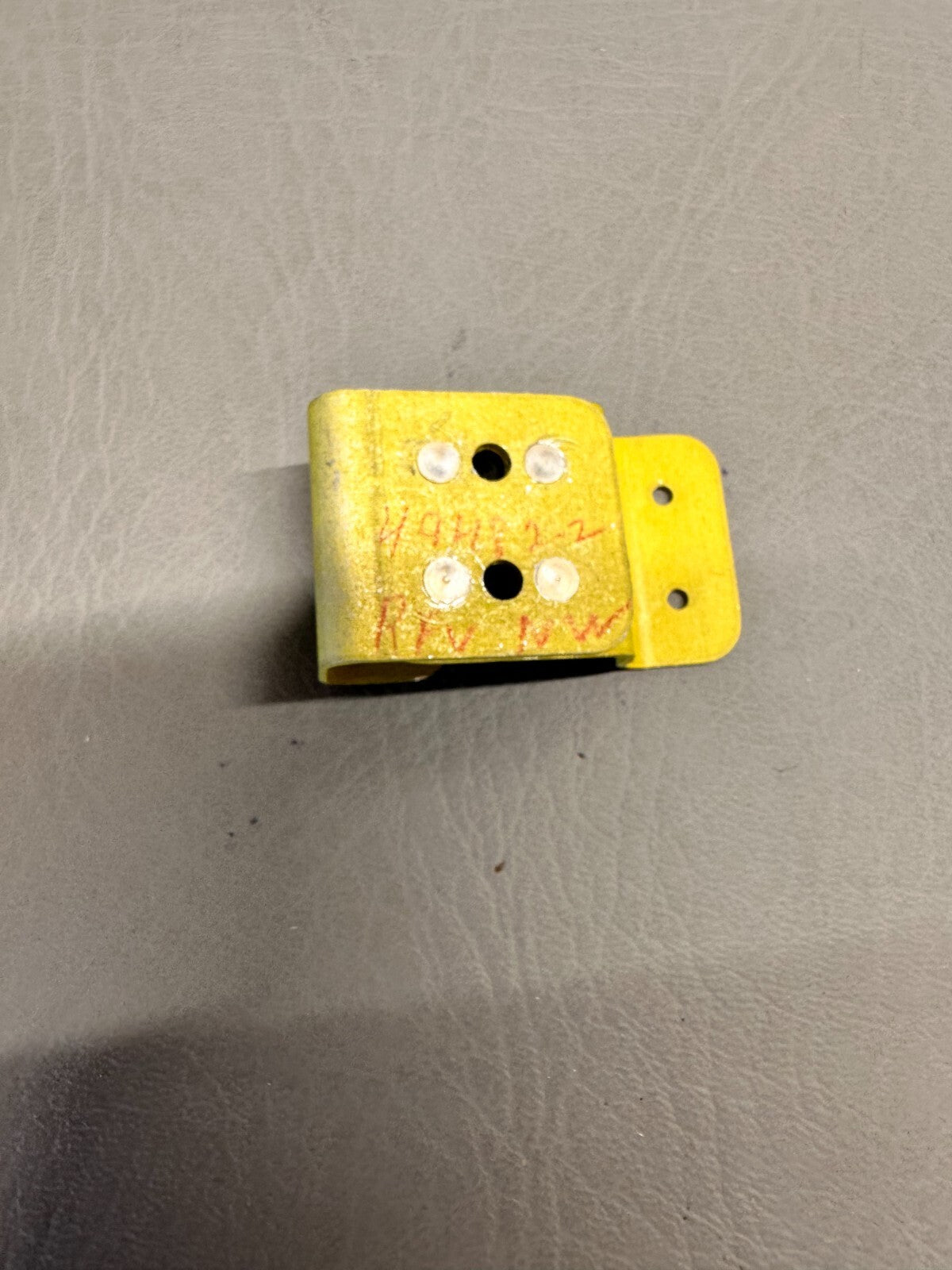 49482-002 Piper Bracket