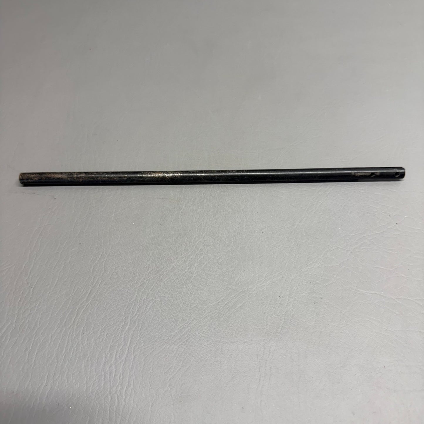30578-002 Piper Baggage Door Latch Tube