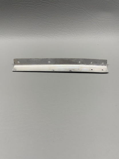 Cessna 180/182/185 Angle P/N 0752000-137 (NEW)