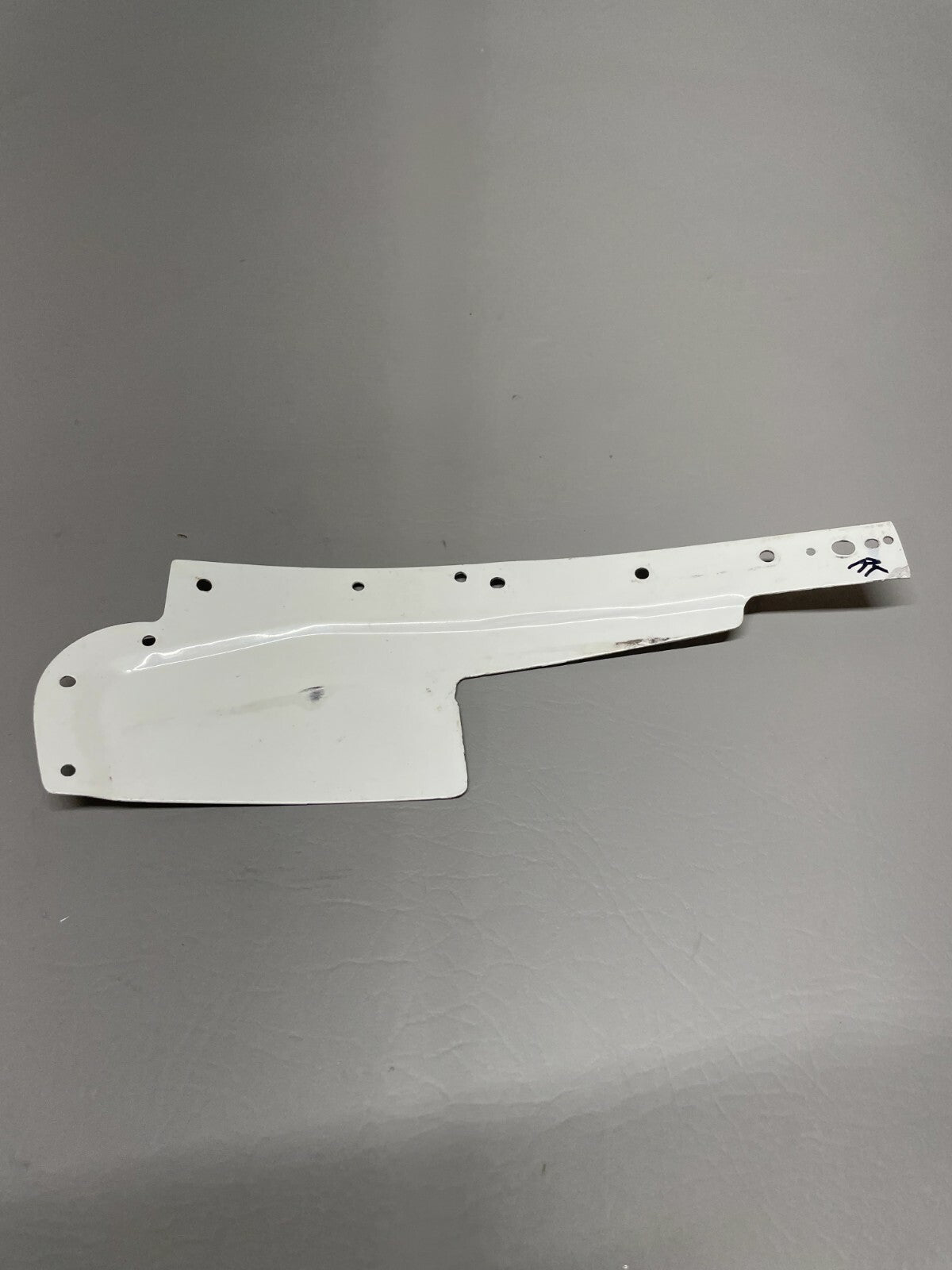 Cessna 182/185 RH Stab Seal Guide P/N 0712303-2