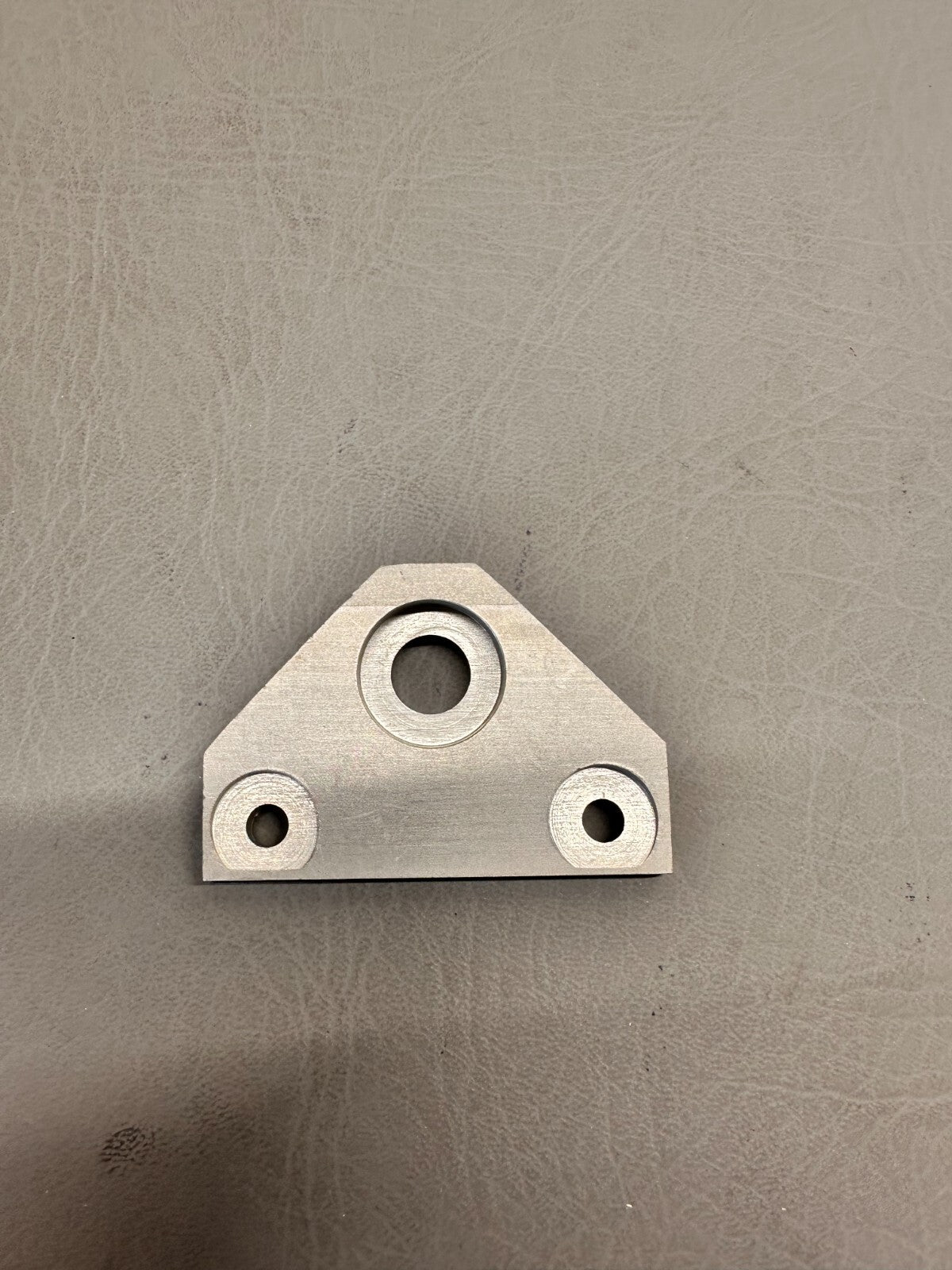 560050-000 Mooney Bracket