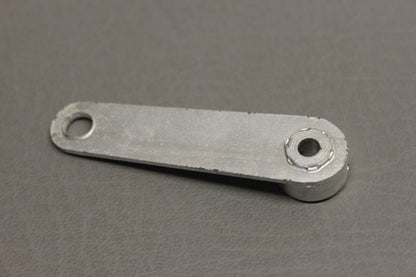 1652013-21 Cessna Arm Assy